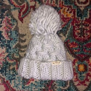 Cozy chunky three birds nest gray silver knit hat
